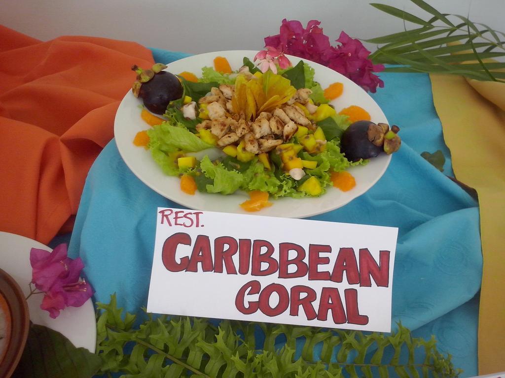Caribbean Coral Inn Tela Exterior foto